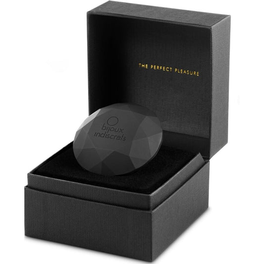 Acabamento Sofisticado: Design ergonómico em preto premium de edição limitada.