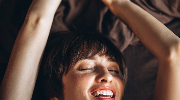 Como Atingir o Orgasmo Clitoriano e Vaginal ao Mesmo Tempo?