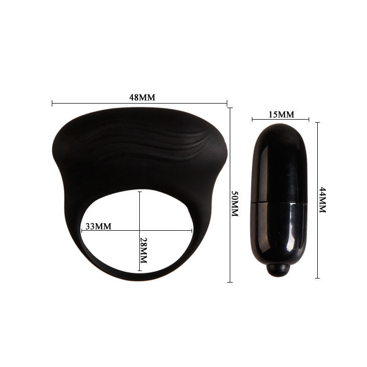 Anel Vibratório Pretty Love Bertram: Vista detalhada do anel peniano duplo em silicone preto acetinado, exibindo o seu design em formato de "8" e o relevo do motor. Diamora