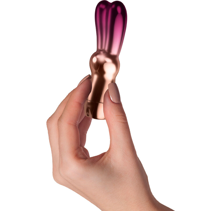 Bella Bunny: Estimulação dupla simultânea para um prazer sem limites.