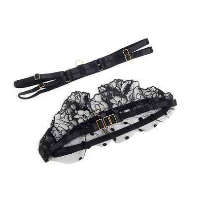 Conjunto Subblime Renda Preto: A arte da renda floral num design completo de três peças. DIAMORA