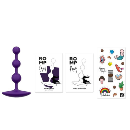 Cordão de Contas Anais ROMP Amp: Estimulador anal flexível em silicone premium roxo exibido em curva anatómica elegante. Diamora