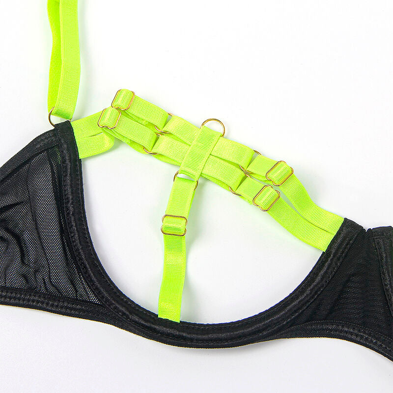 Detalhe Strappy: Tiras elásticas que desenham e valorizam a silhueta com modernidade. Diamora