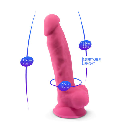 Dildo Realista Premium Silexd Modelo 1: Fotografia de alta resolução mostrando o dildo de 17,5 cm em tom rosa fluorescente acetinado sob fundo limpo, realçando as veias esculpidas e a base estável com ventosa.