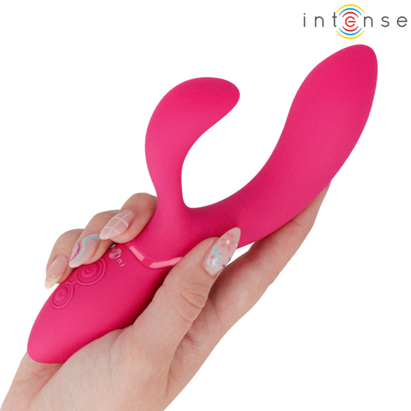 Intense Charly Vibrador Articulável: Fotografia editorial focando na elegância do design e na capacidade de flexão.