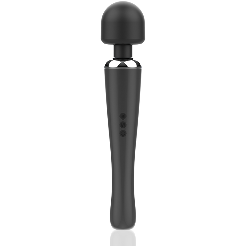 Massageador de Alta Potência Naomi Wand: Fotografia editorial sofisticada de estúdio exibindo o massageador de linhas puras e modernas, destacando a cabeça de silicone mate aveludado e o design ergonómico do cabo.