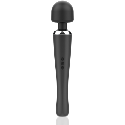 Massageador de Alta Potência Naomi Wand: Fotografia editorial sofisticada de estúdio exibindo o massageador de linhas puras e modernas, destacando a cabeça de silicone mate aveludado e o design ergonómico do cabo.
