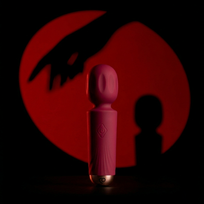 Mini Varinha Azaleia: Potência icónica num design compacto e elegante.