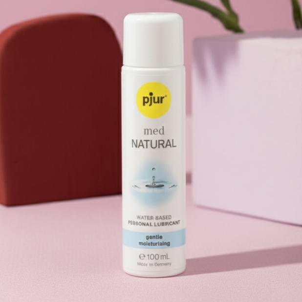Pjur Med Natural: Lubrificante biológico premium ideal para peles sensíveis.