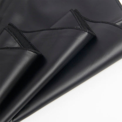 Silhueta Minimalista: Corte ajustado que realça as curvas com elegância e atitude. Diamora Portugal