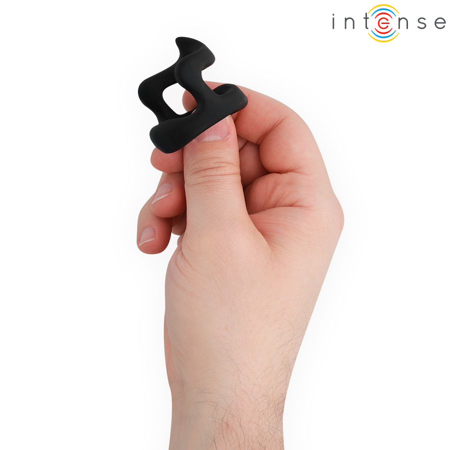 Silicone de Alta Resiliência: Demonstração da flexibilidade e da textura lisa e macia do material de grau médico.